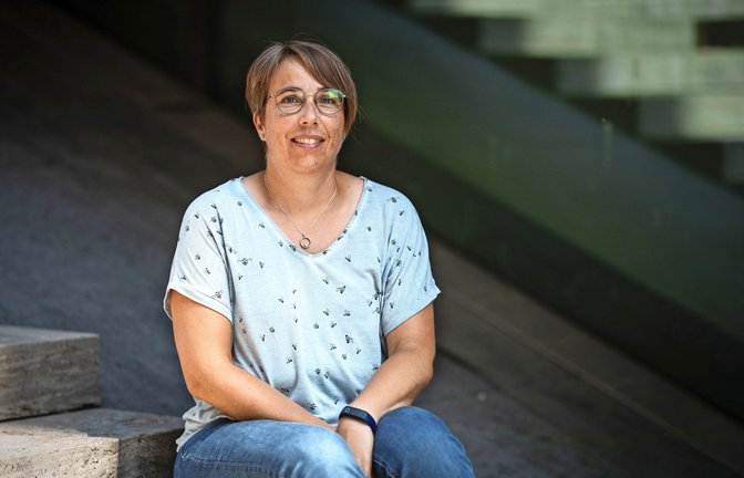 „Bei all der Bürokratie, um die sich Verwitwete kümmern müssen, hat die Trauer zu wenig Raum“, sagt Sabine Knapp.<span class='image-autor'>Foto: Lichtgut/Christoph Schmidt</span>