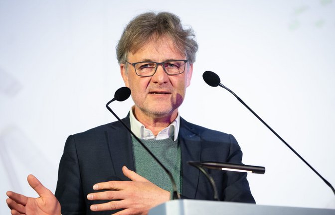 Der Karlsruher Oberbürgermeister Frank Mentrup (SPD) fordert, das Land solle die Mittel aus dem Sondervermögen Infrastruktur voll an die Kommunen weiterreichen.<span class='image-autor'>Foto: Lichtgut/Christoph Schmidt</span>