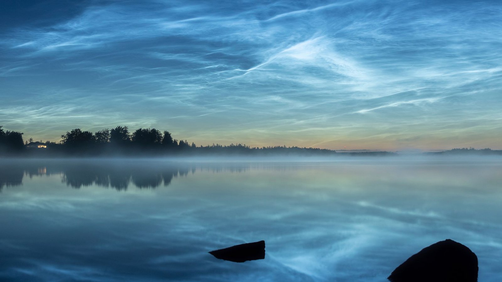 Bänder, Wellen oder Wirbel ziehen sich über den Horizont.Foto: wetteronline.de Bänder, Wellen oder Wirbel ziehen sich über den Horizont.Foto: wetteronline.de