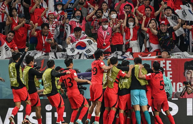 Südkorea hat den Einzug ins Achtelfinale der Fußball-WM klargemacht.<span class='image-autor'>Foto: dpa/Robert Michael</span>