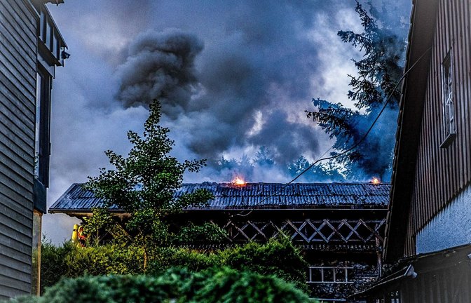 Die Rauchwolke war weithin sichtbar.<span class='image-autor'>Foto: SDMG/SDMG / Dettenmeyer</span>