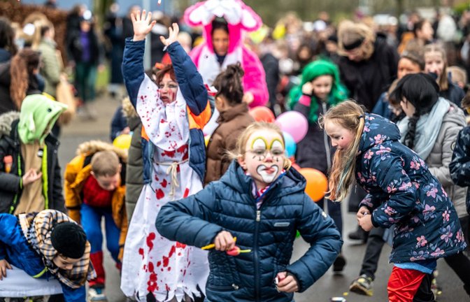 Ob Kinder etwa am Rosenmontag nicht zur Schule müssen,  ist in jedem Bundesland unterschiedlich.<span class='image-autor'>Foto: IMAGO/Funke Foto Services/IMAGO/</span>