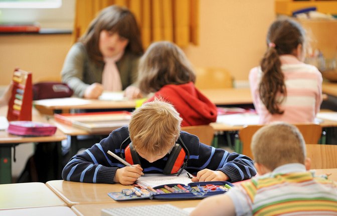 Die Aufgaben zu schwer, die Zeit zu knapp: Vor allem in Mathe haben die Kinder bei Kompass 4 schlecht abgeschnitten.<span class='image-autor'>Foto: dpa/Marcus Brandt</span>