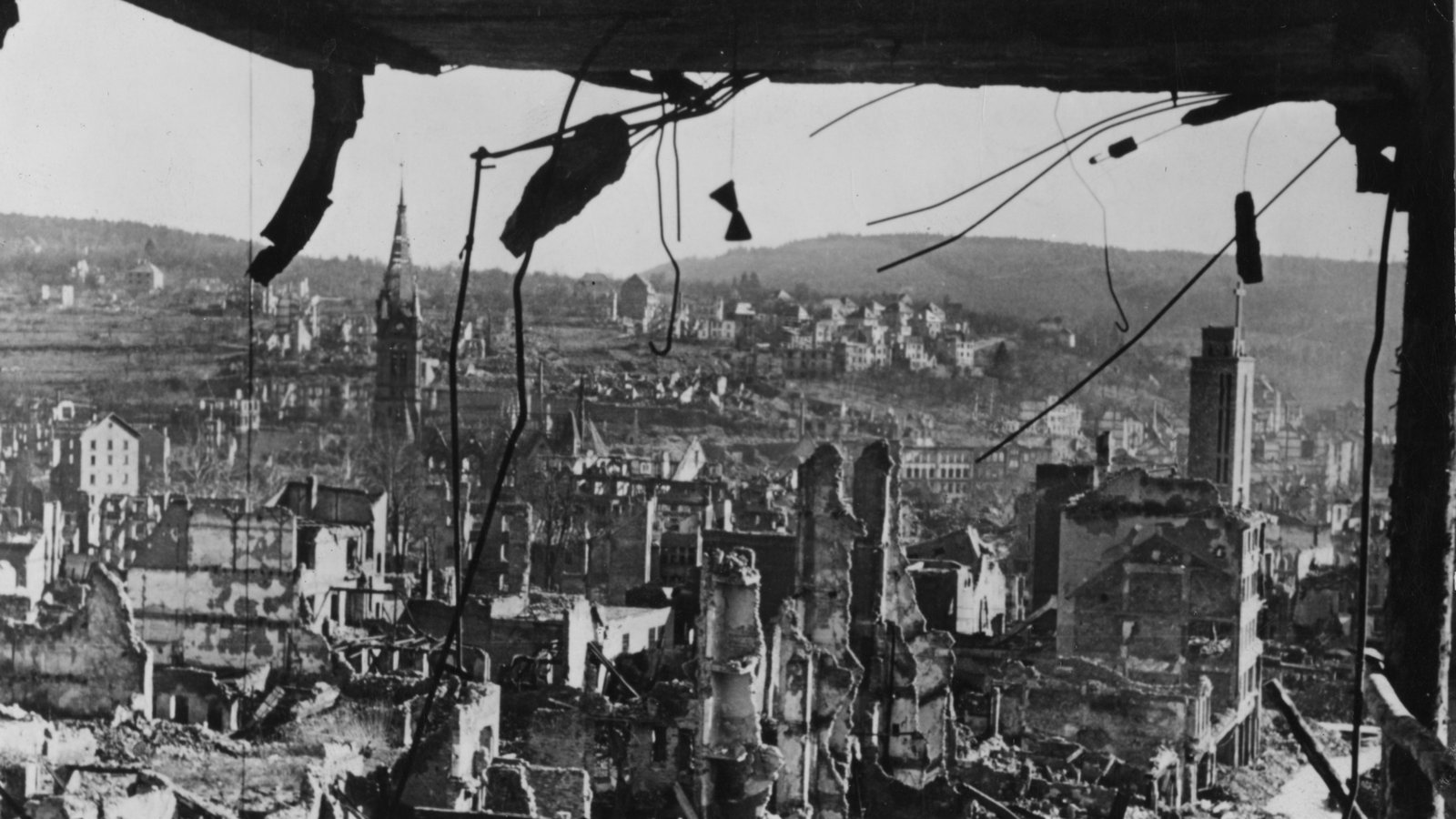 Ein Bild der Zerstörung: Pforzheim nach dem 23. Februar 1945.  Foto: Stadtarchiv Pforzheim, S1-1-2-S-58, Otto Kropf