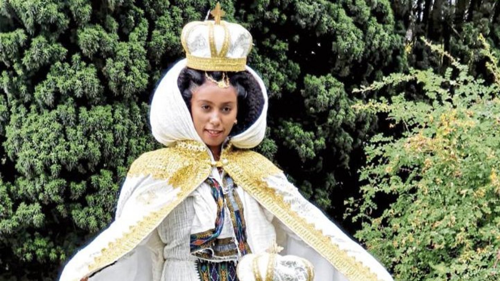 Die heute 21-Jährige ist mittlerweile verheiratet. Der Liebe wegen zog sie von Sersheim nach Nordrhein-Westfalen. Bei der Hochzeit trugen sie und ihr Mann typische Hochzeitsgewänder wie man sie in Eritrea trägt. Foto: p Die heute 21-Jährige ist mittlerweile verheiratet. Der Liebe wegen zog sie von Sersheim nach Nordrhein-Westfalen. Bei der Hochzeit trugen sie und ihr Mann typische Hochzeitsgewänder wie man sie in Eritrea trägt. Foto: p
