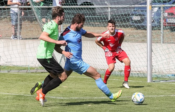 Kim Berberich (rechts) lässt den SV Illingen nach seinem Wechsel nach Nussdorf mit einem Torwartproblem zurück, wohingegen das Team aus dem Hardtwäldle nun für die Position zwischen den Pfosten fast schon die Qual der Wahl hat.    <span class='image-autor