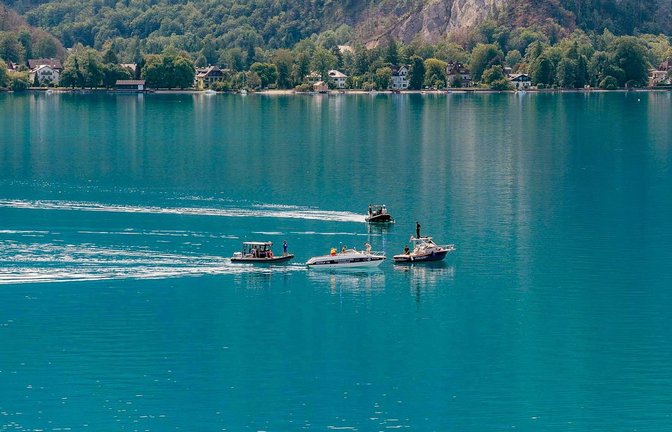 Die Polizei setzte bei der Suche unter anderem Sonar und einen Tauchroboter ein.<span class='image-autor'>Matthias Kaltenleitner/FOTOKERSCHI via APA/dpa</span>