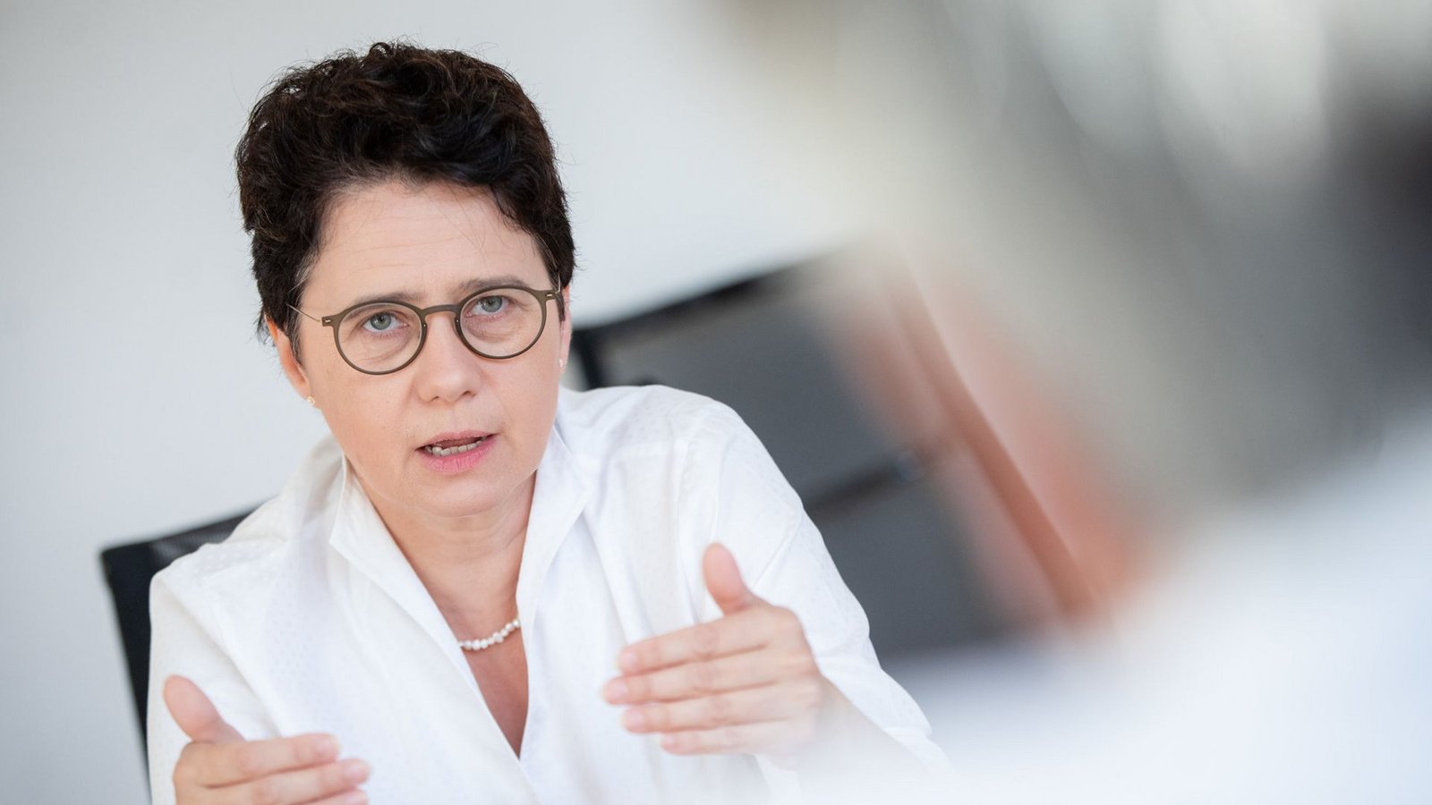 Marion Gentges prüft eine Beschwerde.Foto: dpa/Christoph Schmidt