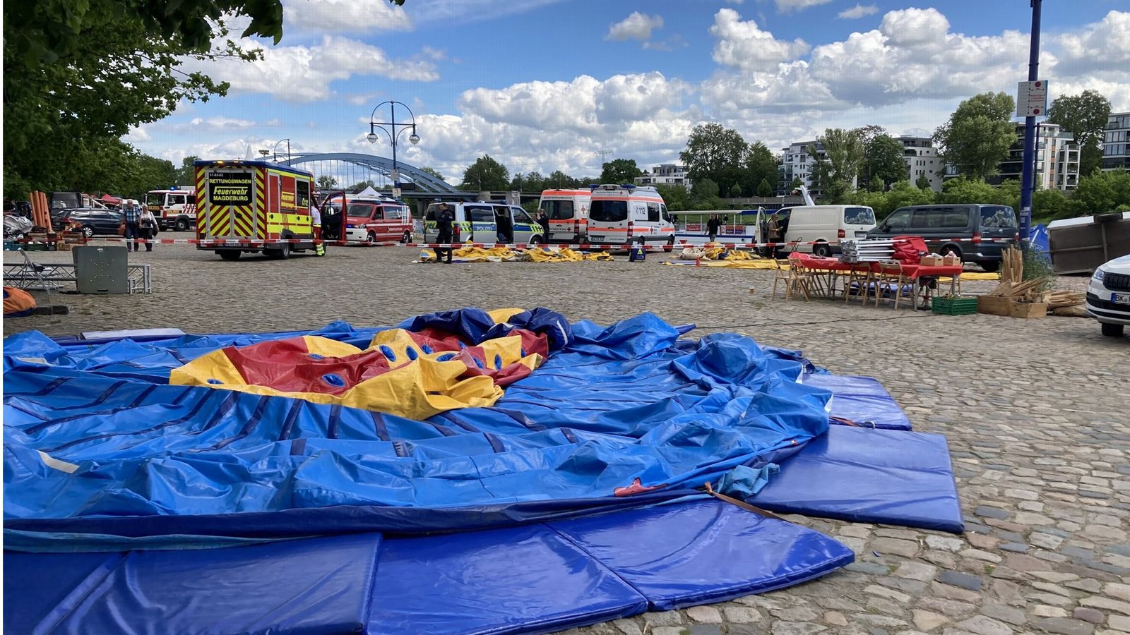 Bei dem Hüpfburg-Unfall waren neun Menschen verletzt worden.Foto: dpa/Christopher Kissmann