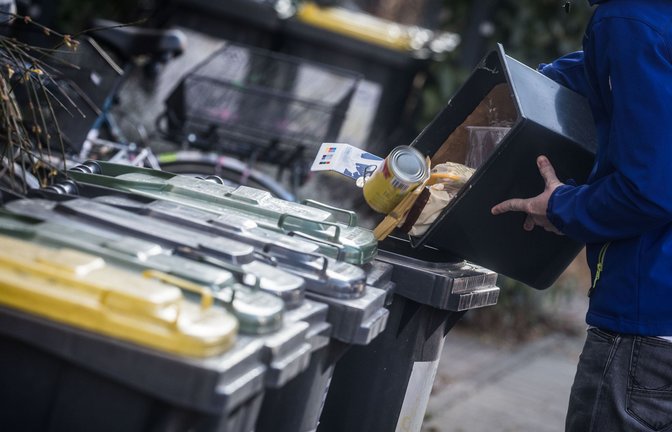 In Deutschland wird zwar der Müll penibler getrennt als in vielen anderen Ländern – dafür  an anderen Stellen weniger ökologisch gehandelt.<span class='image-autor'>Foto: picture alliance/dpa/Frank Rumpenhorst</span>