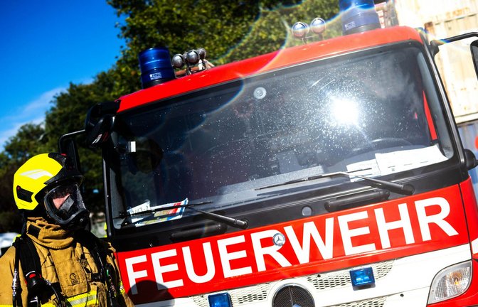 Die Feuerwehr war auf der B27 im Einsatz. (Symbolfoto)<span class='image-autor'>Foto: dpa/Sina Schuldt</span>