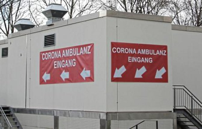 Ehemalige OP-Module dienen als Corona-Ambulanz am Helios-Klinikum.  Foto: Helios