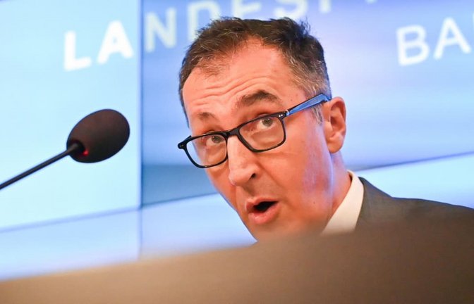 Ministerpräsident Cem Özdemir (Grüne) will entschlossen gegen Antisemitismus in Bildungseinrichtungen vorgehen.<span class='image-autor'>Jennifer Kramer/dpa</span>