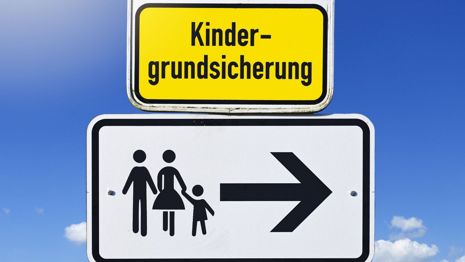 Mit der geplanten Reform zur Kindergrundsicherung soll das gesamte Verfahren einfacher, transparenter und übersichtlicher werden.Foto: Imago/Christian Ohde