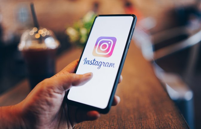 Auch die Social-Media-Plattform Instagram hat ein Mindestalter.<span class='image-autor'>Foto: Nopparat Khokthong / shutterstock.com</span>