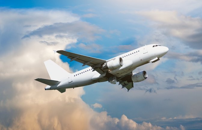 Kann man derzeit nach Sardinien fliegen?<span class='image-autor'>Foto: Synthetic Messiah / shutterstock.com</span>