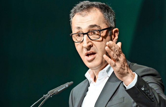 Auf der Aufholjagd: Cem Özdemir will sich bei der Landtagswahl noch auf Platz eins schieben.<span class='image-autor'>Foto: Silas Stein/dpa</span>
