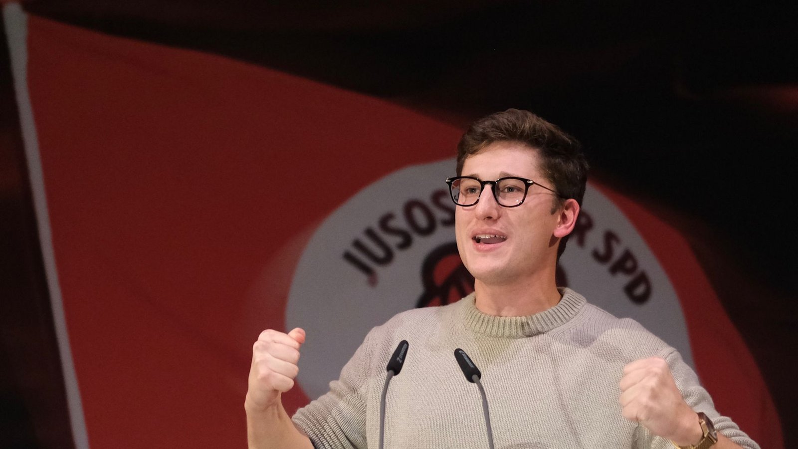 Juso-Chef Philipp Türmer fordert einen größeren Beitrag der Vermögenden, um den Haushalt auszugleichen.Foto: Sebastian Willnow Juso-Chef Philipp Türmer fordert einen größeren Beitrag der Vermögenden, um den Haushalt auszugleichen.Foto: Sebastian Willnow
