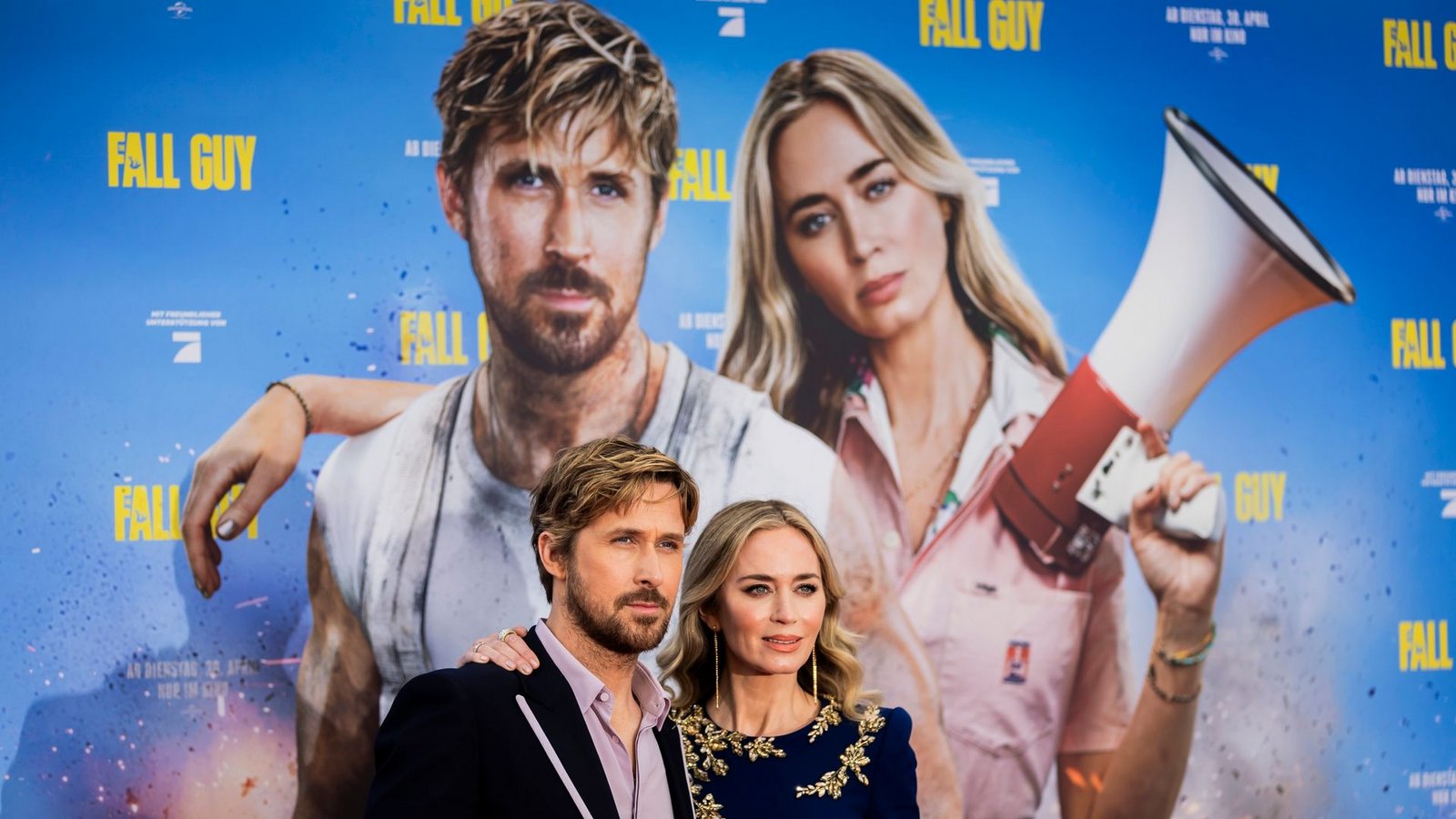 Ryan Gosling und Emily Blunt kommen zur Europapremiere des Films "The Fall Guy".Foto: Christoph Soeder/dpa