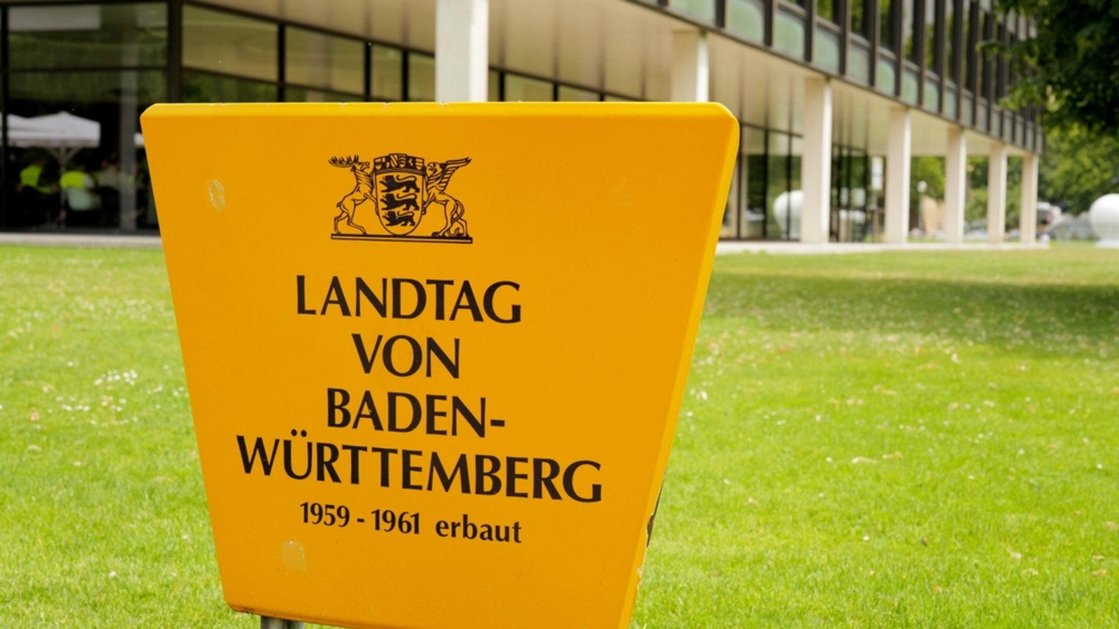 Unser Party-Check ist eine Alternative zum Wahlomat.Foto: nitpicker / shutterstock.com