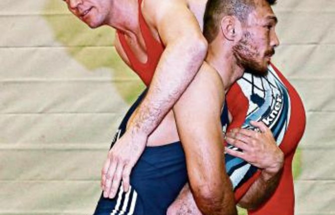 Gemeinsam stärker: Daniel Gleich (links) vom TSV Münster und Assad Nemati vom KSV Remseck  Foto: Baumann