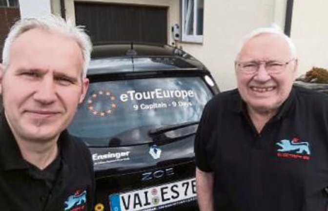 Stefan (links) und Manfred Krüger aus Oberriexingen sind bei der Rallye mit dabei.  Foto: p