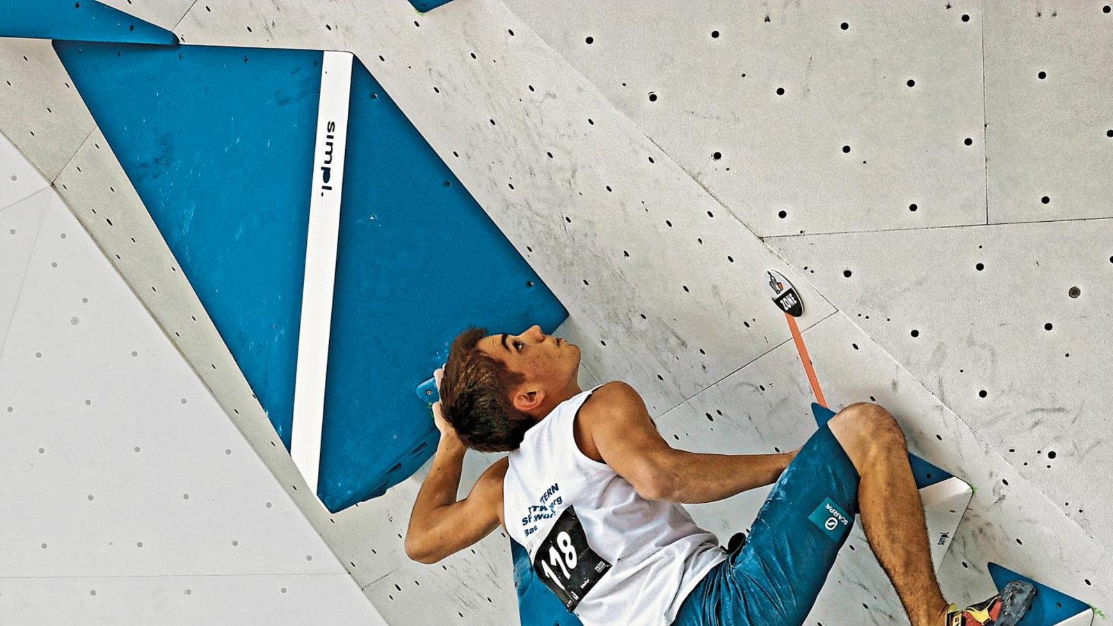 Sportklettern, Klettern, Bouldern, Max Kleesattel aus Schwäbisch Gmünd ist ein leidenschaftlicher Sportkletterer. Er begann im Alter von zehn Jahren in einer Kinderklettergruppe. Foto: StN Sportklettern, Klettern, Bouldern, Max Kleesattel aus Schwäbisch Gmünd ist ein leidenschaftlicher Sportkletterer. Er begann im Alter von zehn Jahren in einer Kinderklettergruppe. Foto: StN