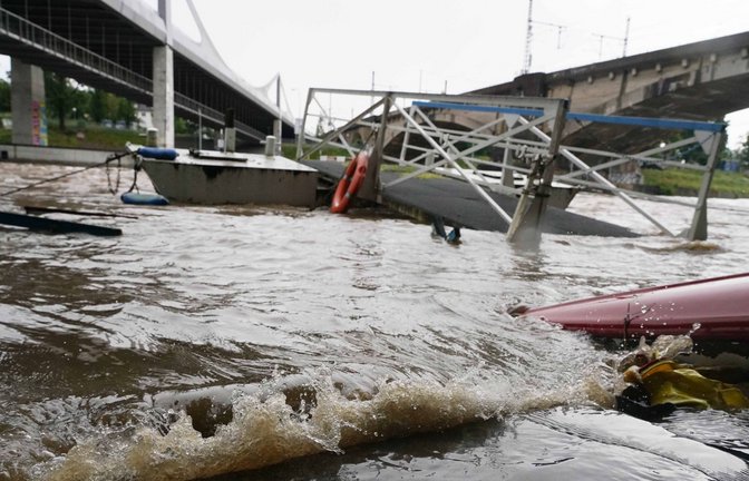 Wenn Starkregen fällt, schwillt auch der Neckar bei Stuttgart kurzfristig an.<span class='image-autor'>Foto: Andreas Rosar Fotoagentur/-Stuttgart</span>