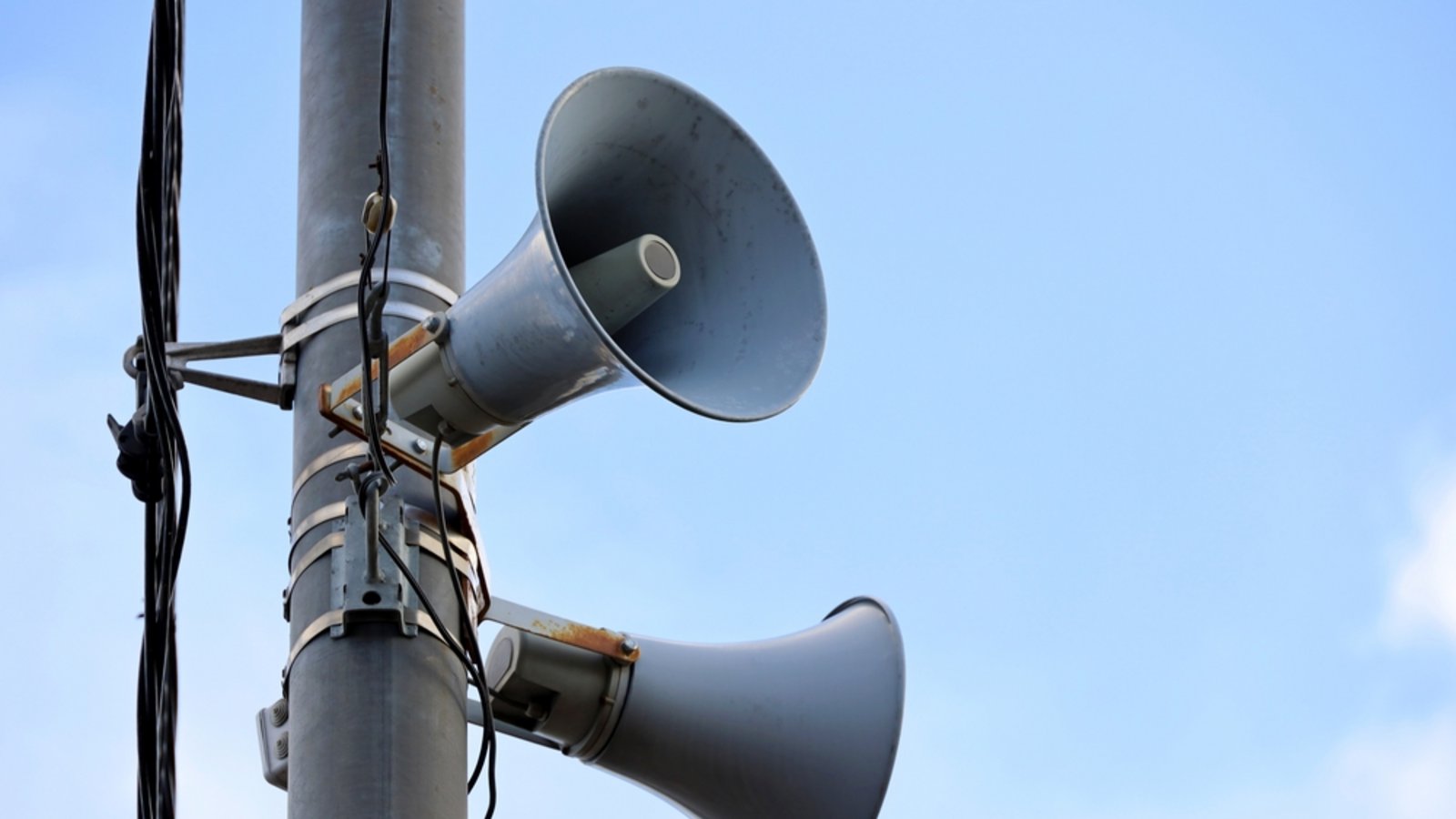 Um 11 Uhr gegen die Sirenen los.Foto: Oleg Elkov / shutterstock.com Um 11 Uhr gegen die Sirenen los.Foto: Oleg Elkov / shutterstock.com