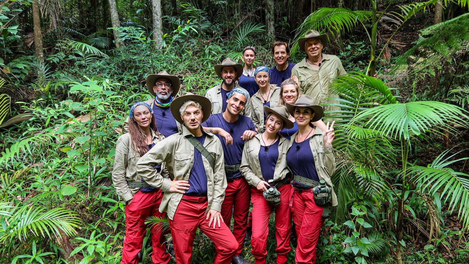 Die Dschungelstars Lilly Becker (von links), Pierre Sanoussi-Bliss, Sam Dylan, Maurice Dziwak, Timur Ülker, Edith Stehfest, Anna-Carina Woitschack, Alessia Herren, Jörg Dahlmann, Nina Bott, Yeliz Koc, Jürgen Hingsen haben sich in den australischen Dschungel gewagt.Foto: RTL/dpa Die Dschungelstars Lilly Becker (von links), Pierre Sanoussi-Bliss, Sam Dylan, Maurice Dziwak, Timur Ülker, Edith Stehfest, Anna-Carina Woitschack, Alessia Herren, Jörg Dahlmann, Nina Bott, Yeliz Koc, Jürgen Hingsen haben sich in den australischen Dschungel gewagt.Foto: RTL/dpa