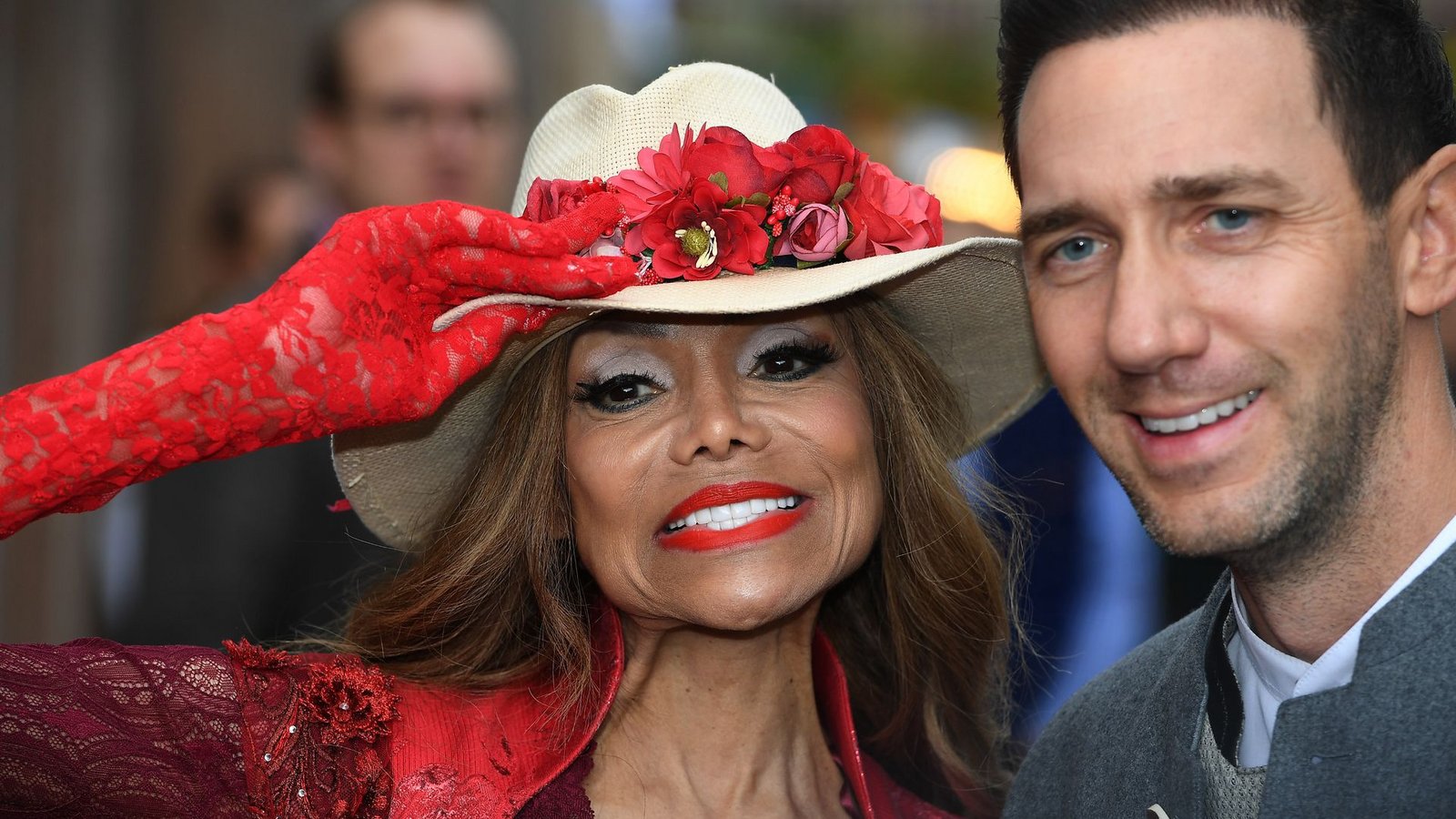 La Toya Jackson feiert beim Oktoberfest mit. (Archivbild)Foto: Felix Hörhager/dpa