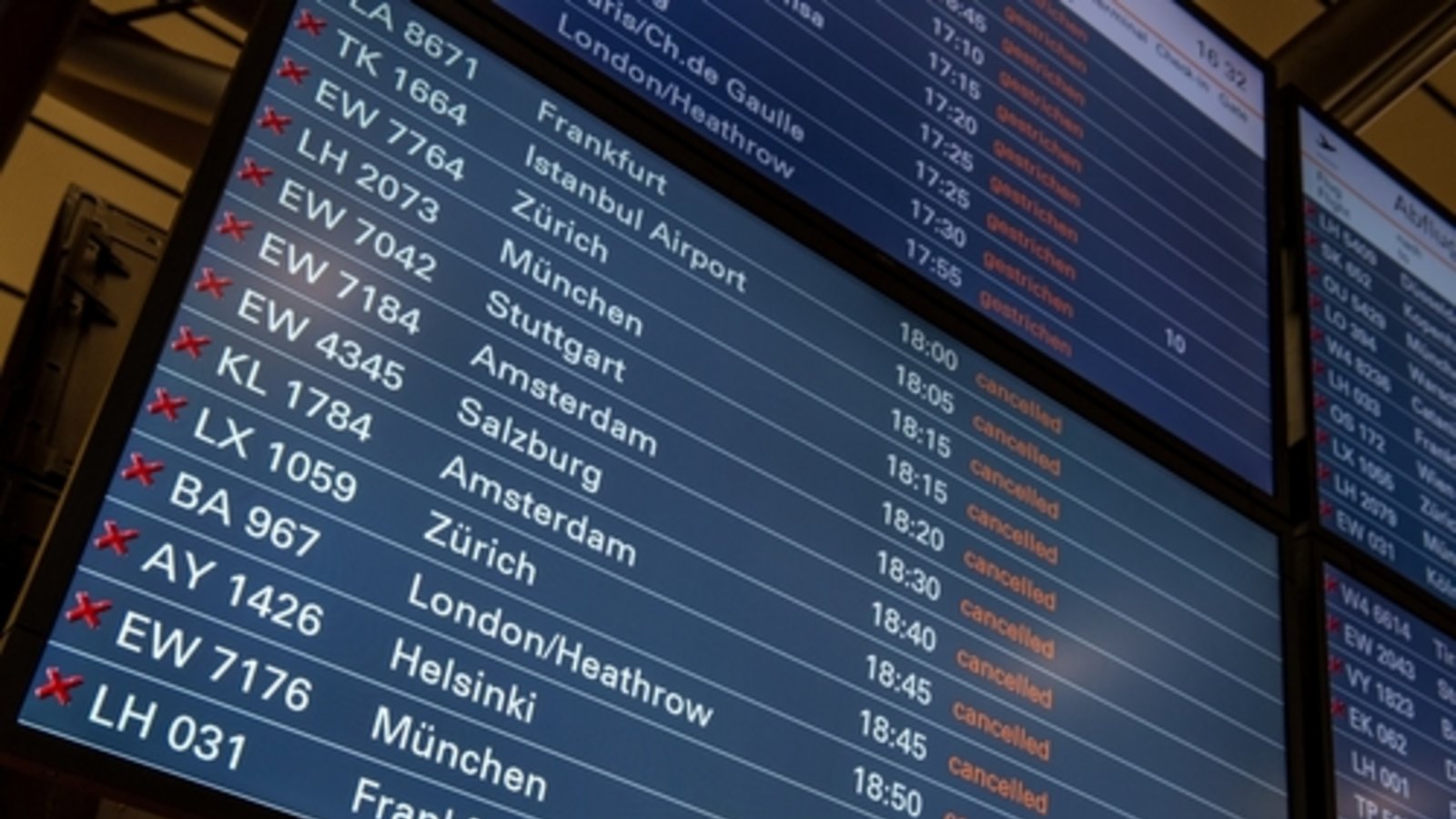 Am Montag wird es zu Flugausfällen kommen.Foto: Martin Furtivo / shutterstock.com Am Montag wird es zu Flugausfällen kommen.Foto: Martin Furtivo / shutterstock.com