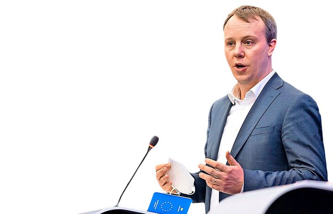 Der Europaabgeordnete Daniel Freund kämpft im Parlament seit Jahren vehement gegen das Aushöhlen der Demokratie in Ungarn.<span class='image-autor'>Foto: privat/privat</span>