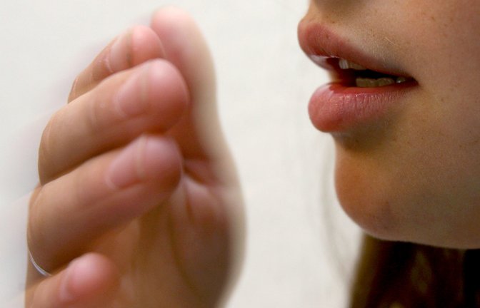 Pertussis ist eine hoch ansteckende Infektionskrankheit, die meist durch das Bakterium Bordetella pertussis ausgelöst wird. Weltweit ist Keuchhusten eine der häufigsten Infektionskrankheiten der Atemwege.<span class='image-autor'>Foto: Angelika Warmuth/dpa</span>
