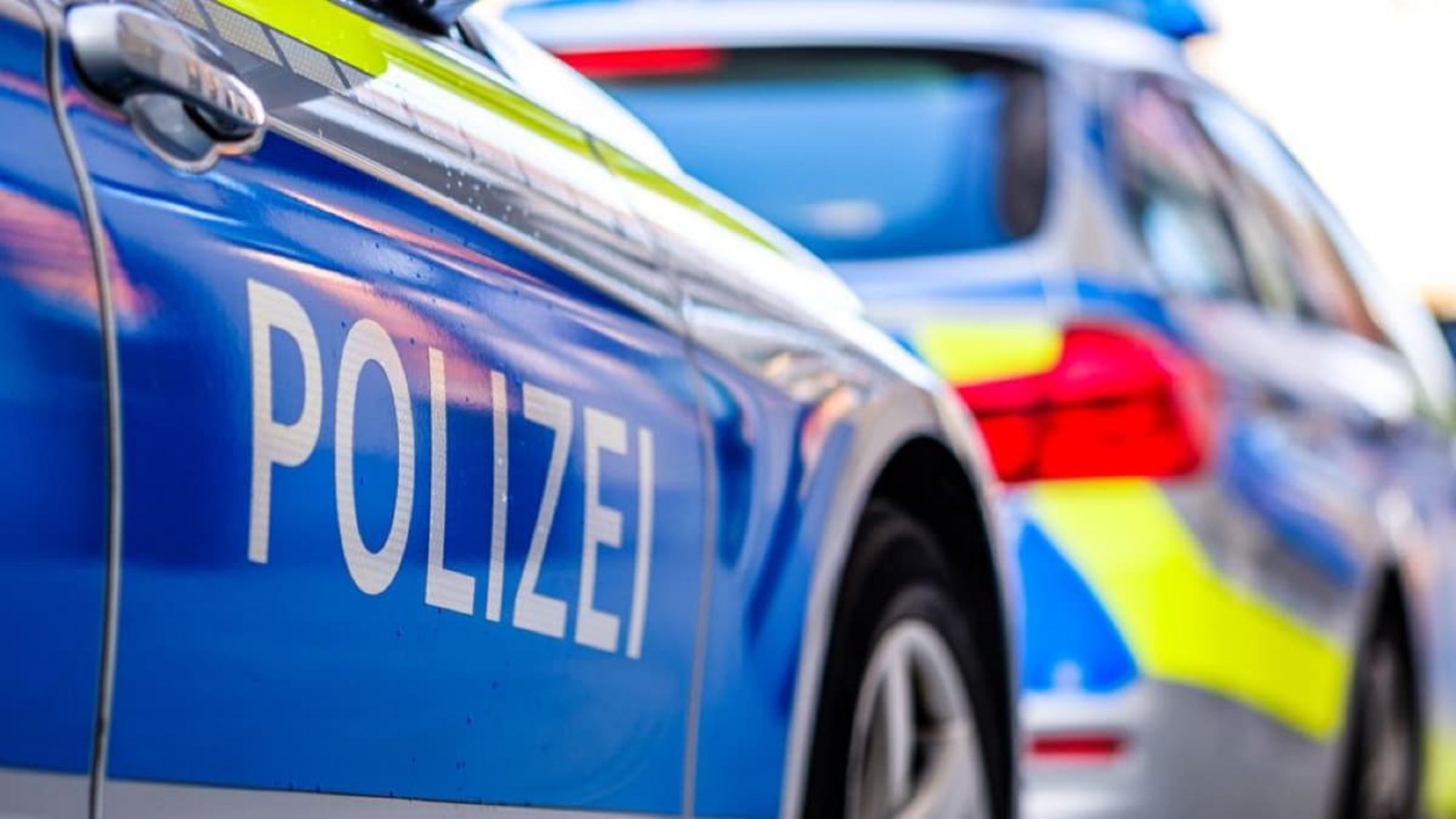 Nach tödlichen Schüssen in Stade ermittelt die Polizei zu den Hintergründen der Tat. Noch ist vieles unklar – doch erste Details zum Einsatz in der Dankersstraße sind bekannt.FooTToo / Shutterstock.com Nach tödlichen Schüssen in Stade ermittelt die Polizei zu den Hintergründen der Tat. Noch ist vieles unklar – doch erste Details zum Einsatz in der Dankersstraße sind bekannt.FooTToo / Shutterstock.com