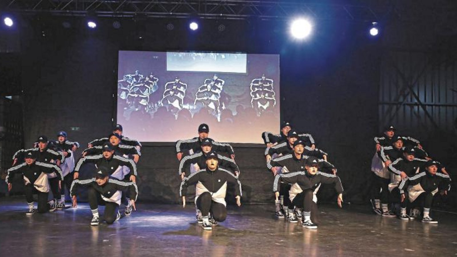 On Fleek ist bei der deutschen Meisterschaft in Mülheim in die Master-Reihe gekommen und landete unter 30 teilnehmenden Tanzgruppen auf dem neunten Platz. Foto: Archiv/Küppers On Fleek ist bei der deutschen Meisterschaft in Mülheim in die Master-Reihe gekommen und landete unter 30 teilnehmenden Tanzgruppen auf dem neunten Platz. Foto: Archiv/Küppers