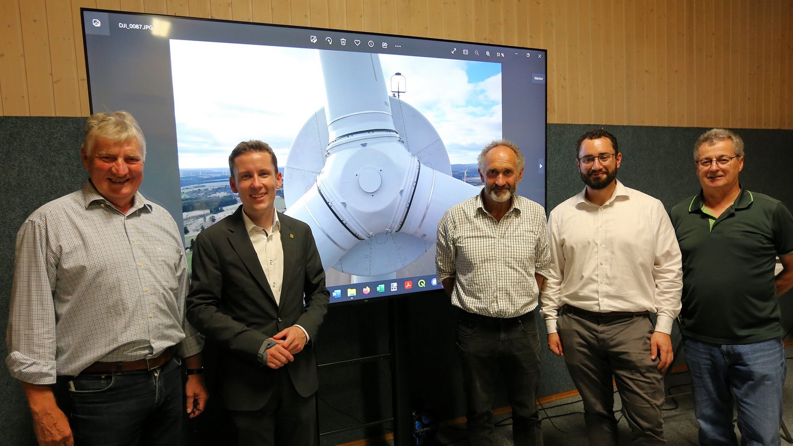 Freuen sich aufs gemeinsame Projekt (von links): Ulrich Strobel, Carsten Willing, Erwin Schweizer, Michael Schweizer und Rainer Übelhör. Foto: Küppers