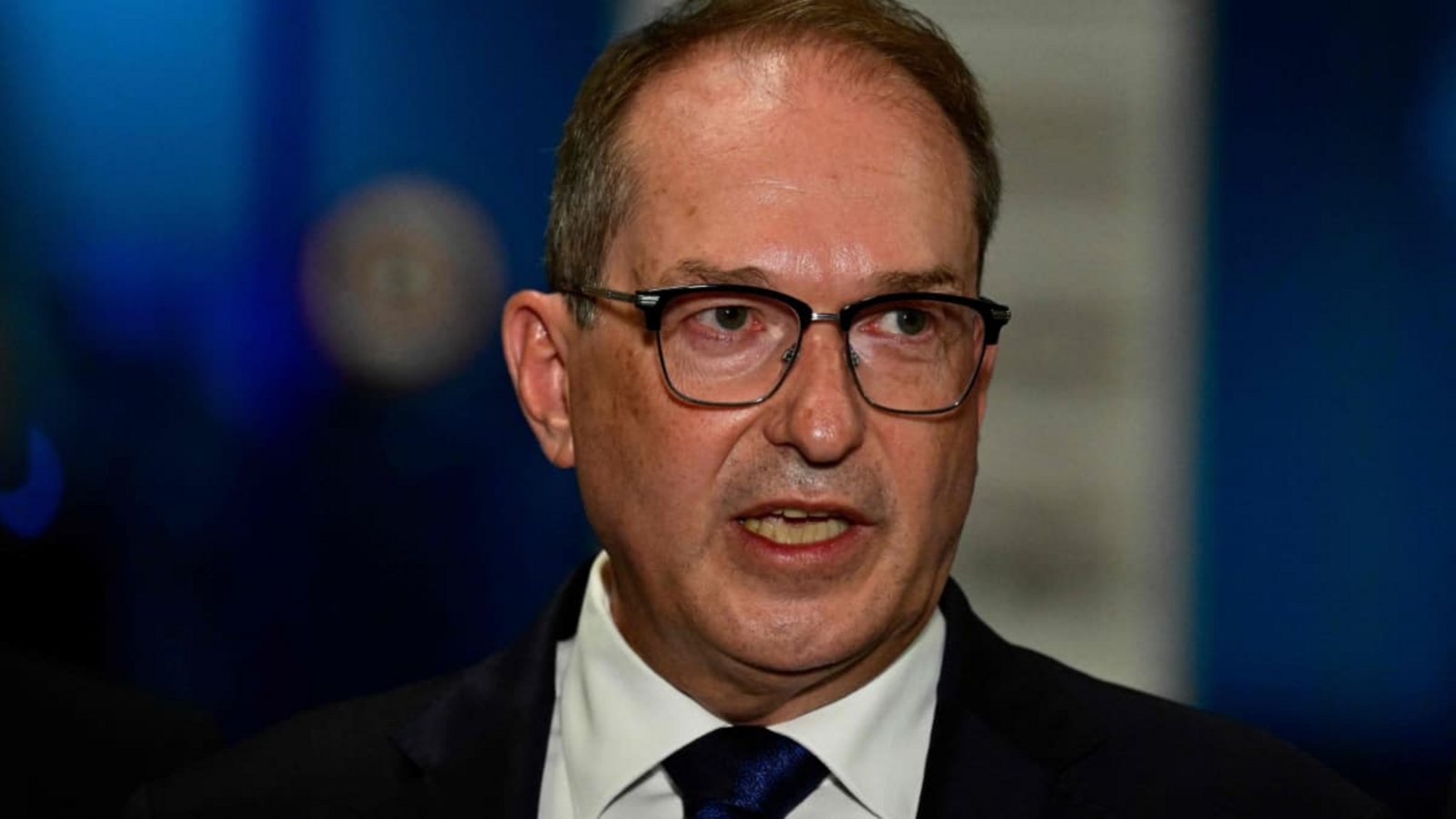 Innenminister Alexander Dobrindt verteidigt die Reform der Nachrichtendienste (Archivfoto).JOHN MACDOUGALL/afp Innenminister Alexander Dobrindt verteidigt die Reform der Nachrichtendienste (Archivfoto).JOHN MACDOUGALL/afp