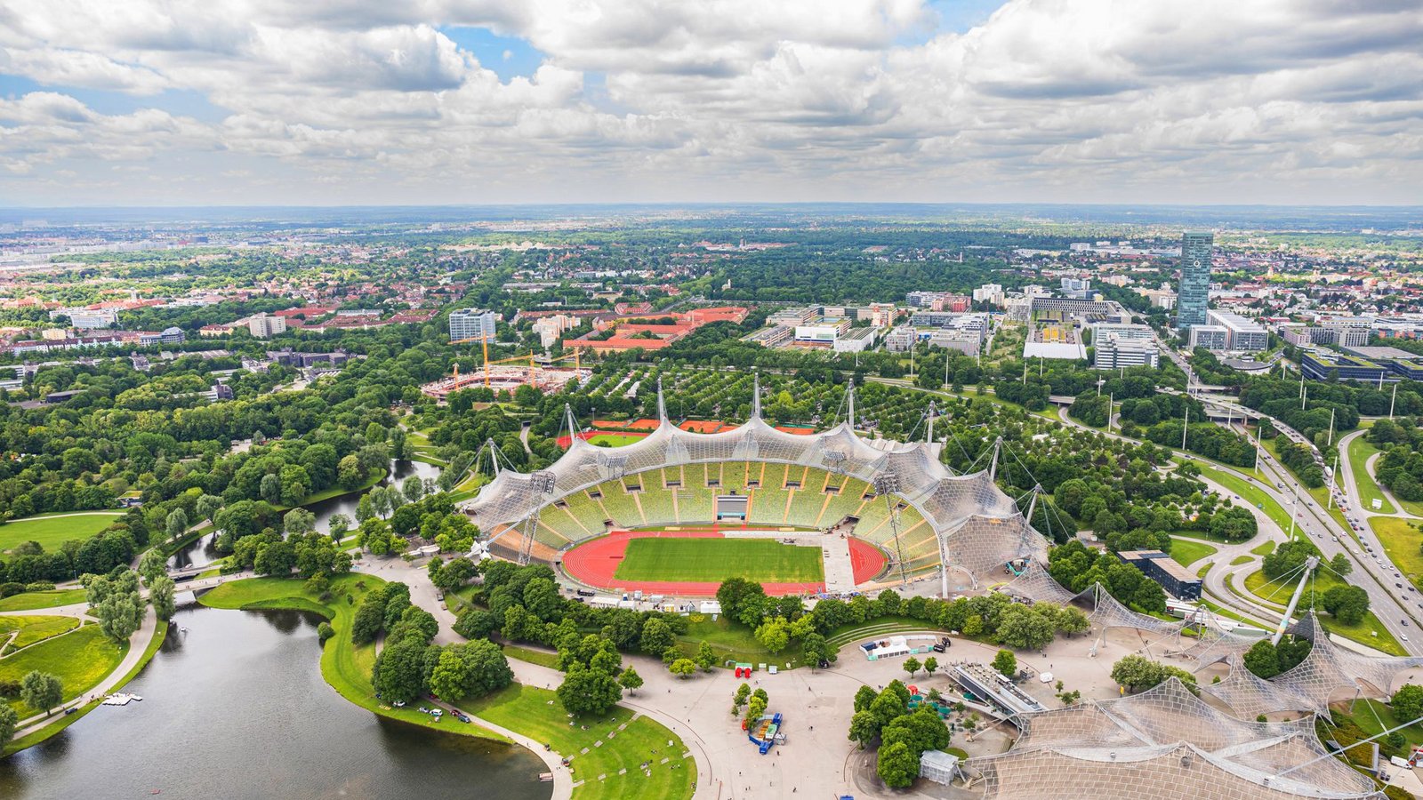 Rückkehr an alte Wirkungsstätte: der Olympiapark in MünchenFoto: IMAGO/Andreas Haas/IMAGO/Andreas Haas / imago images