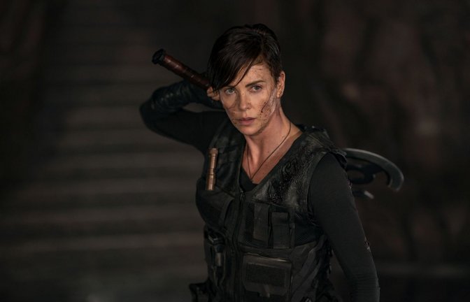 THE OLD GUARD - Charlize Theron als ”Andy".<span class='image-autor'>Foto: Aimee Spinks/NETFLIX ©2020</span>