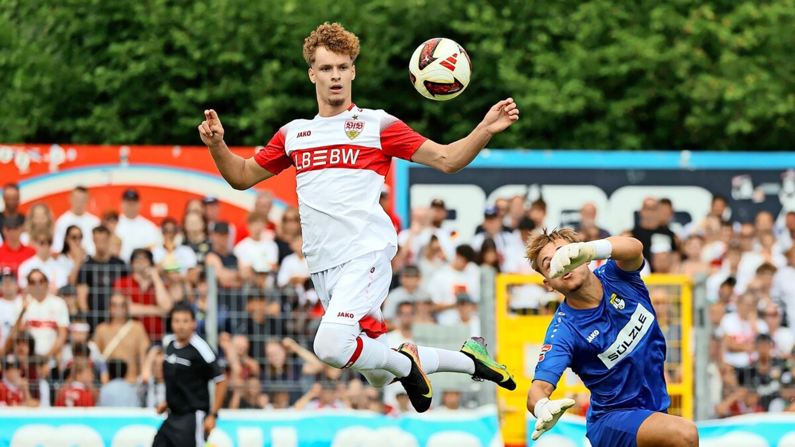 Kein gemeinsamer Nenner: Der serbische U-21-Nationalspieler Lazar Jovanovic (hier beim Testspiel in Balingen) verlässt den VfB nach nur einer Saison Richtung Udinese Calcio.Foto: /Rudel Kein gemeinsamer Nenner: Der serbische U-21-Nationalspieler Lazar Jovanovic (hier beim Testspiel in Balingen) verlässt den VfB nach nur einer Saison Richtung Udinese Calcio.Foto: /Rudel