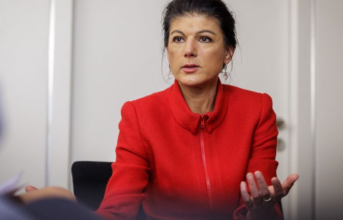 Sahra Wagenknecht beim Interview<span class='image-autor'>Foto: photothek.de/Thomas Koehler</span>