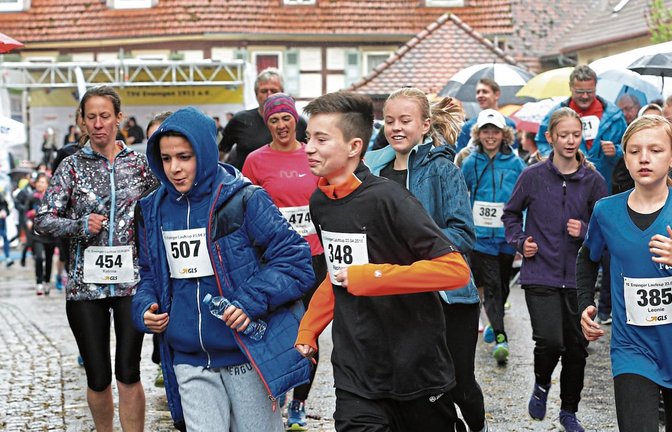 Das Wetter hat im Mai oft nicht mitgespielt. „Von wegen Wonnemonat Mai“, erklärt Rainer Kienzle. „Wir hatten schon fast alles – Regen, Sturm, ein Mal war es richtig kalt.“ Foto: Küppers