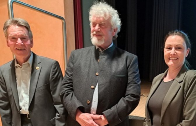 Jahreshauptversammlung Kreisverband für Obstbau, Garten und Landschaft Ludwigsburg (Kogl) , Die neu gewählten Vorsitzenden des KOGL von links: Erster Vorsitzender Joachim Zimmermann, sein erster Stellvertreter Joachim Fischbach und die zweite stellvertretende Vorsitzende Stephanie Jauß. Foto: p