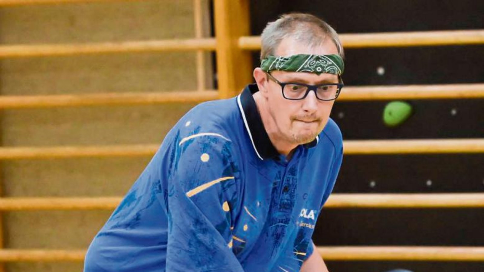Ensingens Ersatzspieler Torsten Dercks hat mit zwei Einzelsiegen seinen Teil zu einem erfolgreichen Ausgang der Partie gegen Großvillars geleistet. Foto: Leitner Ensingens Ersatzspieler Torsten Dercks hat mit zwei Einzelsiegen seinen Teil zu einem erfolgreichen Ausgang der Partie gegen Großvillars geleistet. Foto: Leitner
