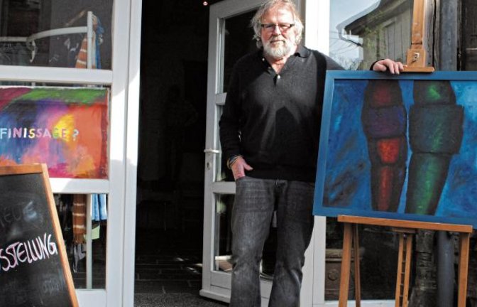 Hans Schmid schließt den Illinger Seidenhof und lädt zum Räumungsverkauf. Foto: Stahlfeld
