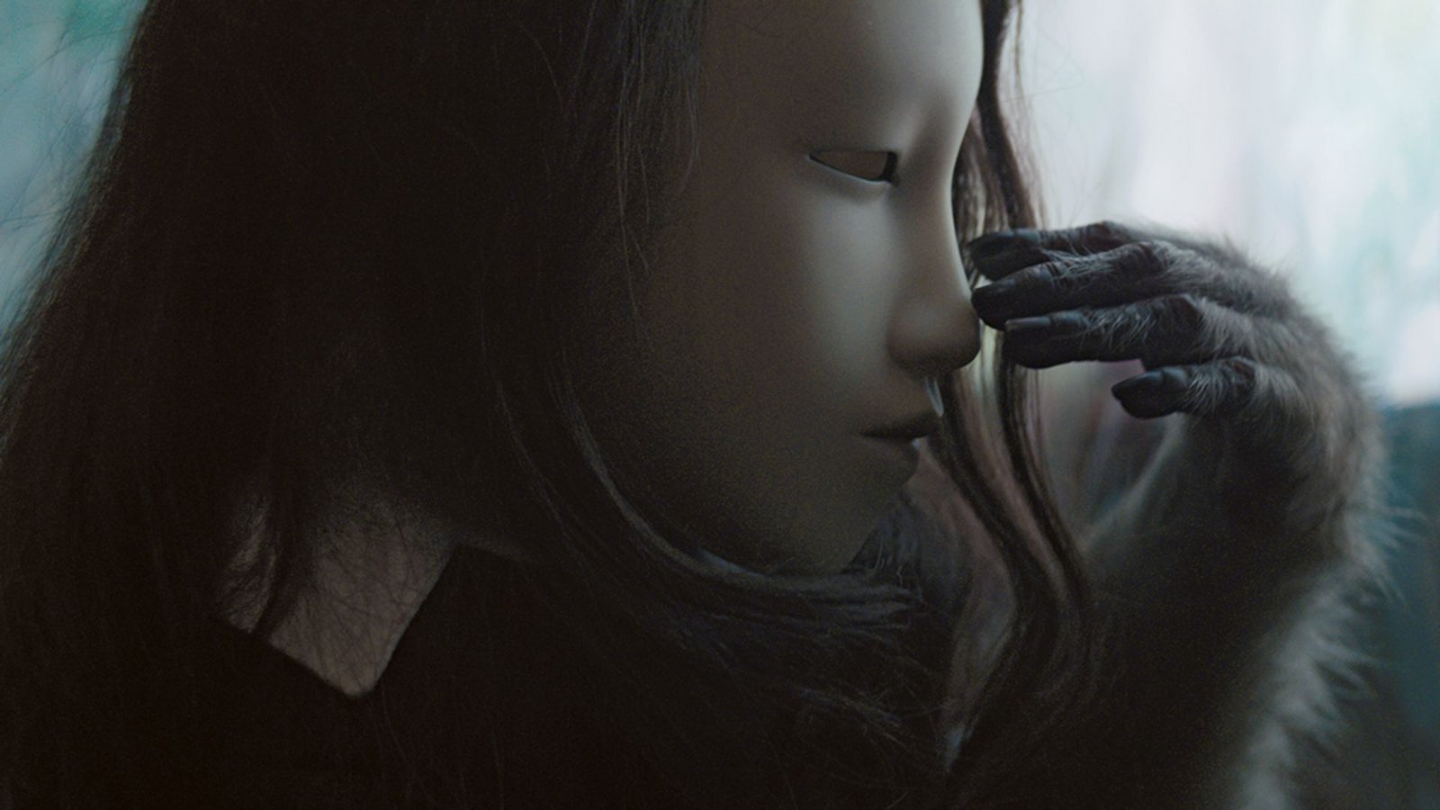 Halb Tier, halb Mensch: Figur aus Pierre Huyghes Film „Human Mask“Foto: Pierre Huyghe