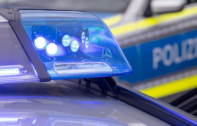 Die Polizei war mit einem Großaufgebot vor Ort (Symbolbild).<span class='image-autor'>Foto: dpa/Daniel Karmann</span>