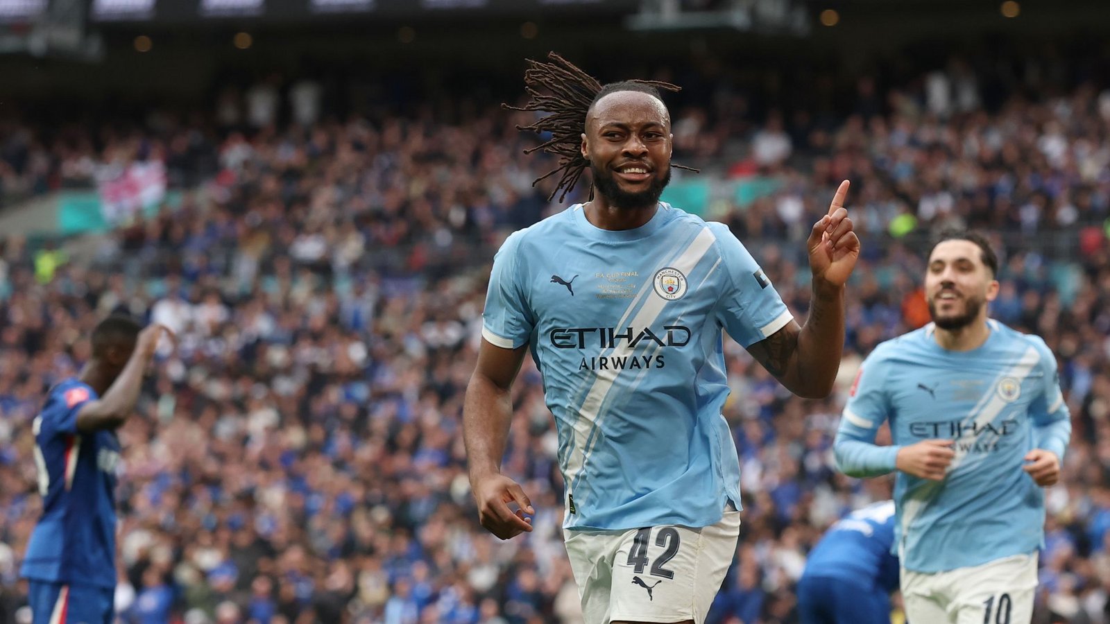 Antoine Semenyo von Manchester City jubelt nach seinem Führungstreffer.Foto: Richard Pelham/AP/dpa