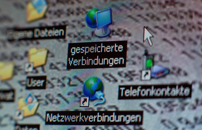 Bildschirmsymbole mit der Bezeichnung "gespeicherte Verbindungen" sind auf einem Computermonitor zu sehen (gestelltes Foto). )<span class='image-autor'>Foto: Jens Büttner/dpa-Zentralbild/dpa</span>
